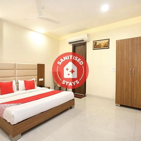 Capital O 8510 Welcome Inn อัมริตสา ภายนอก รูปภาพ