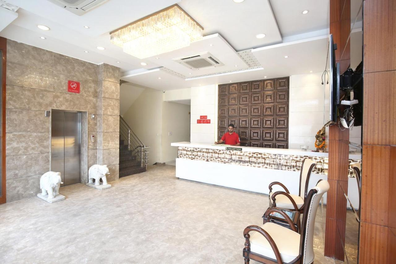 Capital O 8510 Welcome Inn อัมริตสา ภายนอก รูปภาพ