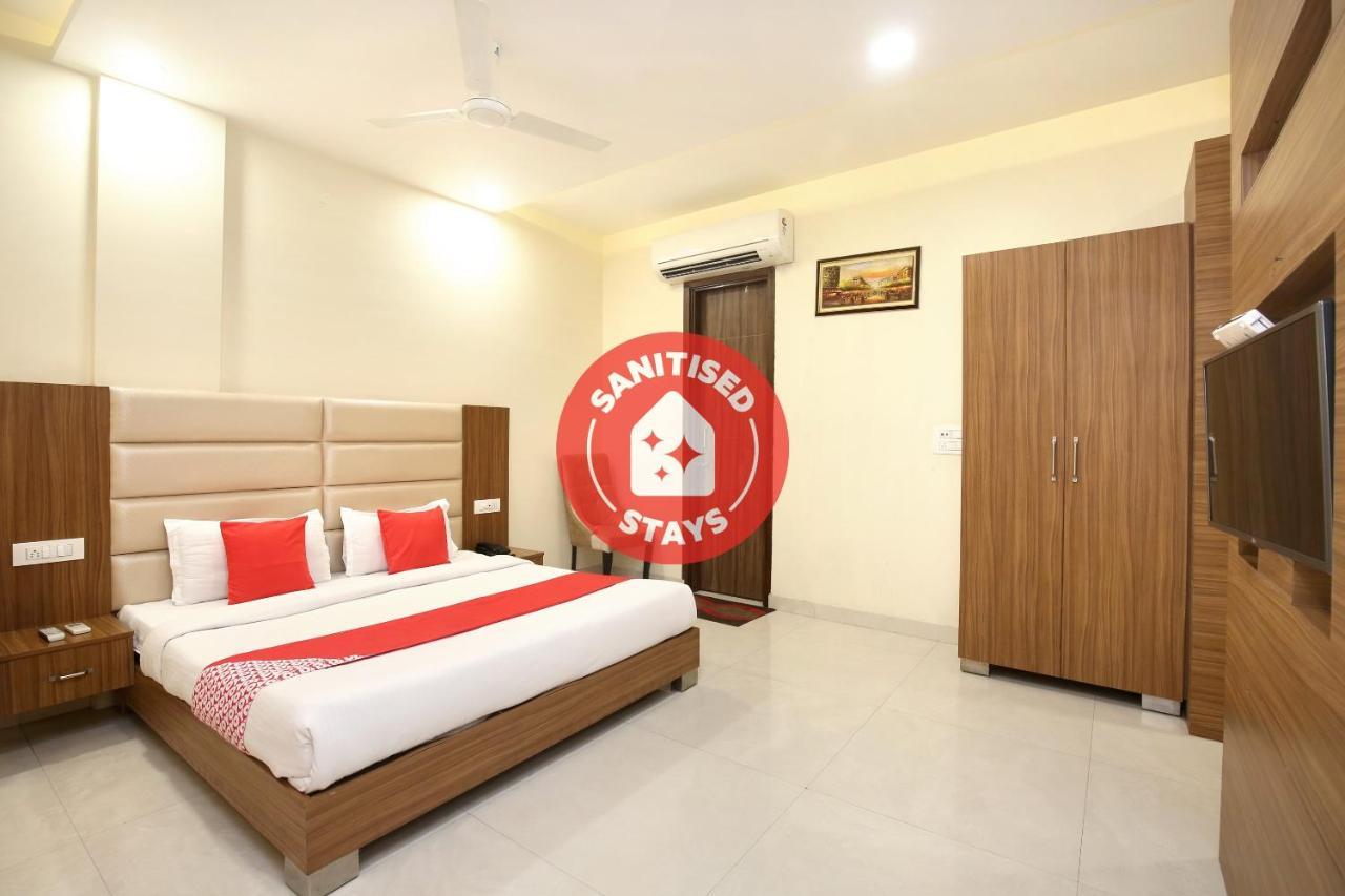Capital O 8510 Welcome Inn อัมริตสา ภายนอก รูปภาพ