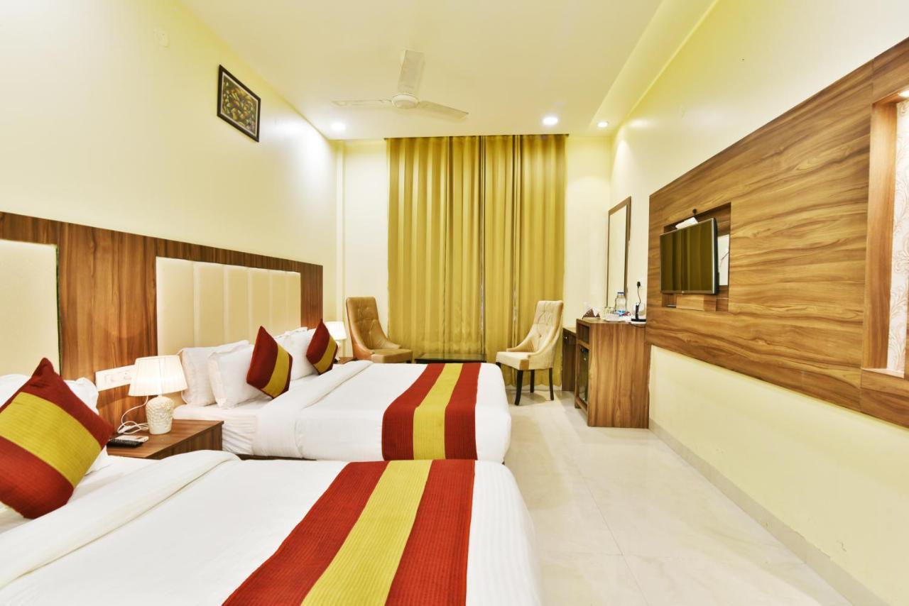 Capital O 8510 Welcome Inn อัมริตสา ภายนอก รูปภาพ