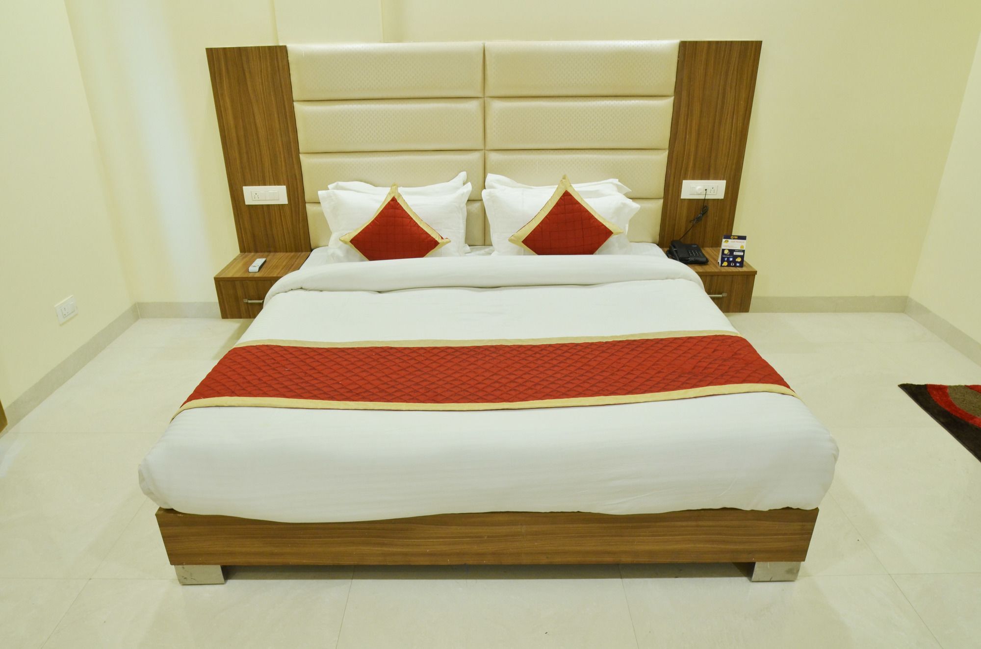 Capital O 8510 Welcome Inn อัมริตสา ภายนอก รูปภาพ